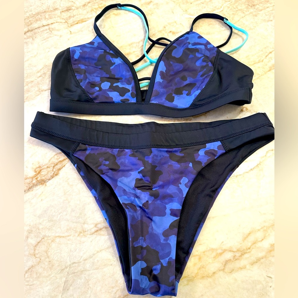 Athleta 2-piece swim, S/XS, EUC